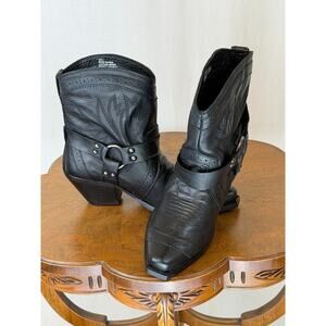 NIB Very Volatile LA Cascade Black Leather Western Short Boot Womens 7 #0312